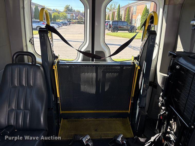 image for item EM6119 2015 Freightliner Sprinter shuttle bus