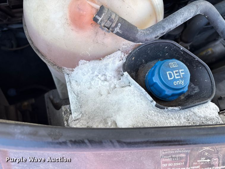 image for item EM6119 2015 Freightliner Sprinter shuttle bus