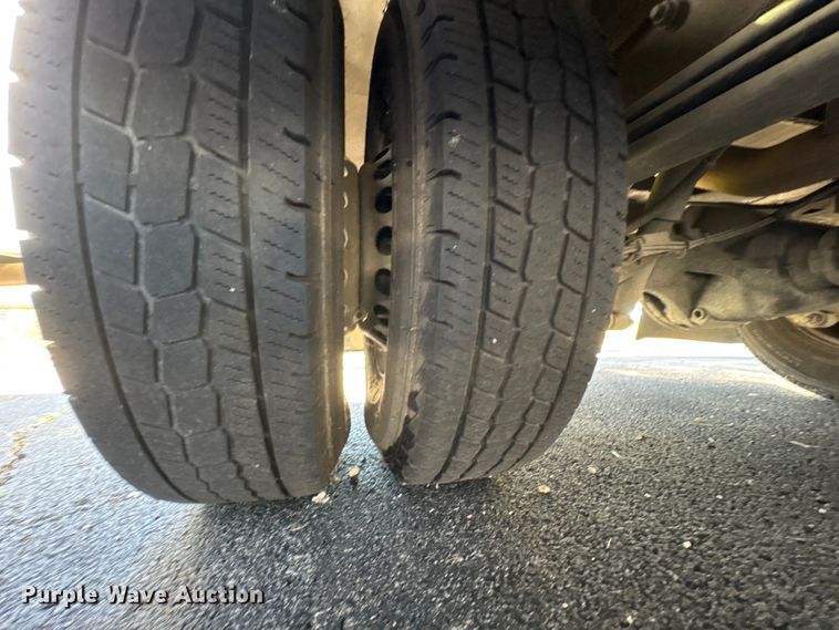 image for item EM6119 2015 Freightliner Sprinter shuttle bus