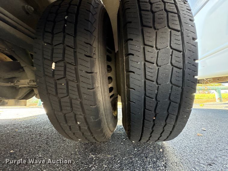 image for item EM6119 2015 Freightliner Sprinter shuttle bus