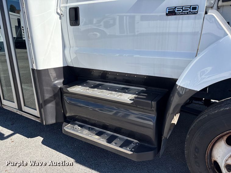 image for item EM6120 2015 Ford F650 shuttle bus