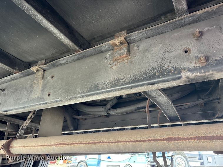 image for item EM6120 2015 Ford F650 shuttle bus