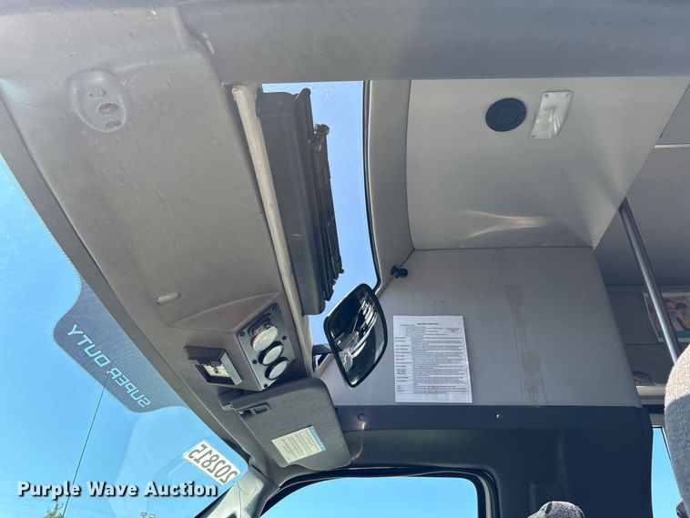 image for item EM6120 2015 Ford F650 shuttle bus