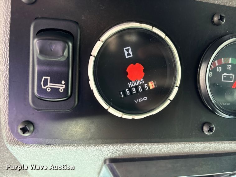 image for item EM6120 2015 Ford F650 shuttle bus