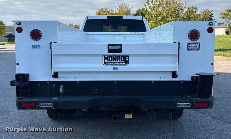 image for item EM6125 2019 RAM 3500 utility / service truck