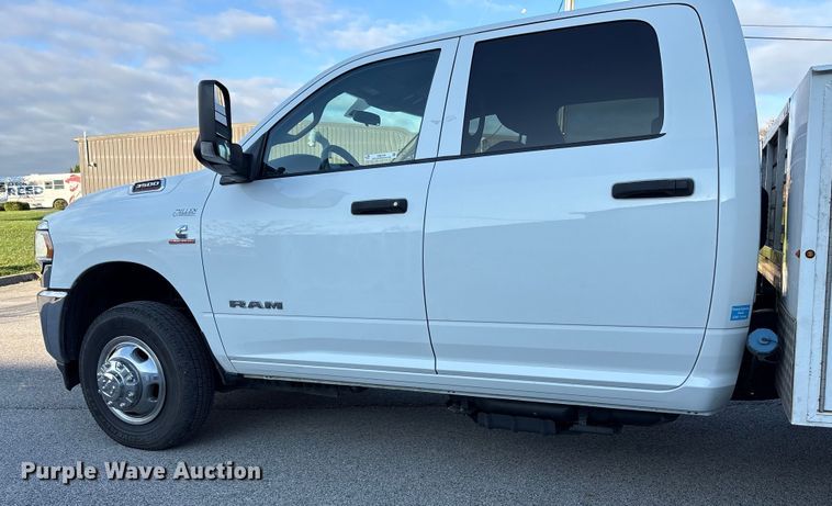 image for item EM6125 2019 RAM 3500 utility / service truck