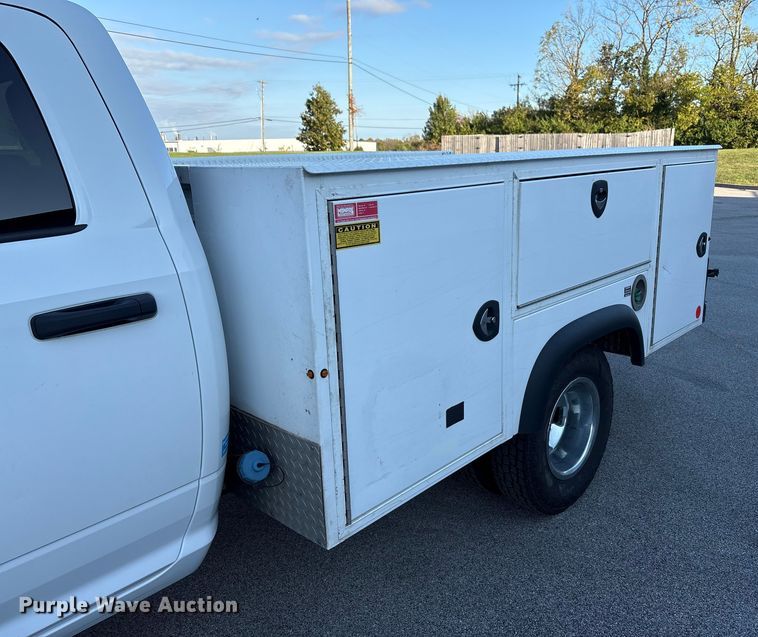 image for item EM6125 2019 RAM 3500 utility / service truck