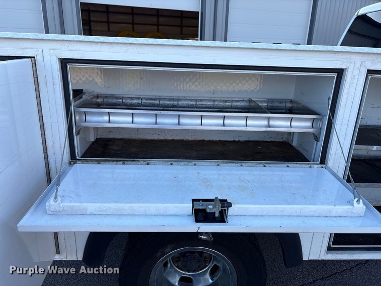 image for item EM6125 2019 RAM 3500 utility / service truck