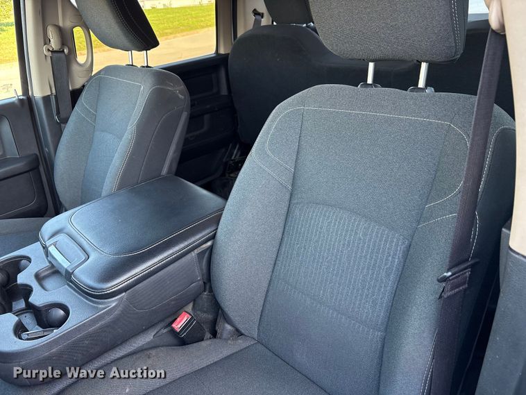 image for item EM6125 2019 RAM 3500 utility / service truck