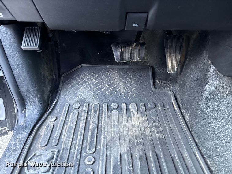 image for item EM6125 2019 RAM 3500 utility / service truck