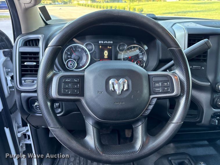 image for item EM6125 2019 RAM 3500 utility / service truck