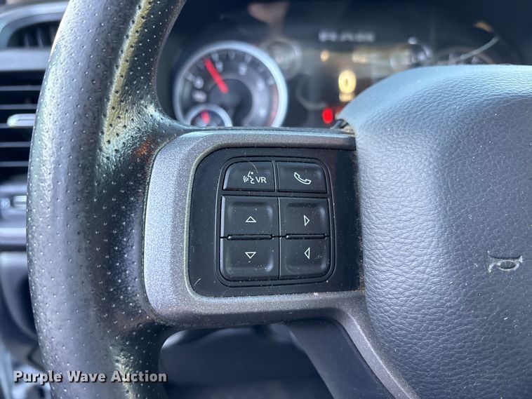 image for item EM6125 2019 RAM 3500 utility / service truck