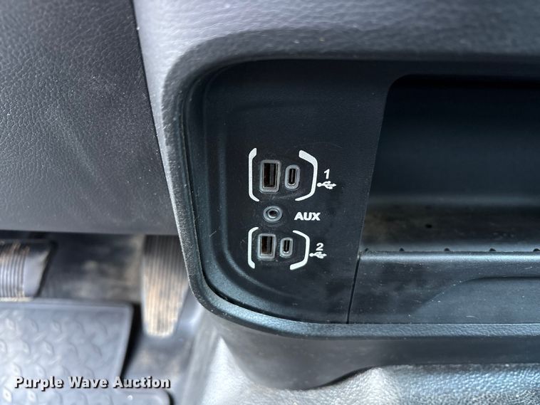 image for item EM6125 2019 RAM 3500 utility / service truck