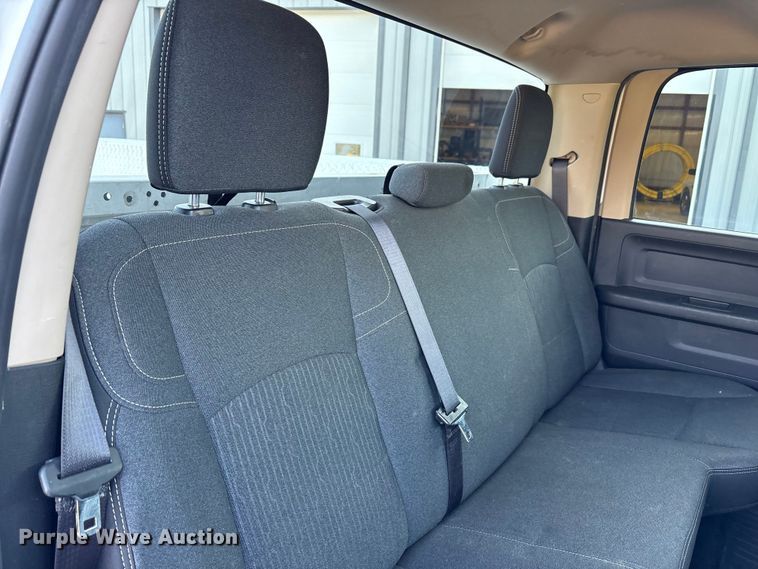 image for item EM6125 2019 RAM 3500 utility / service truck