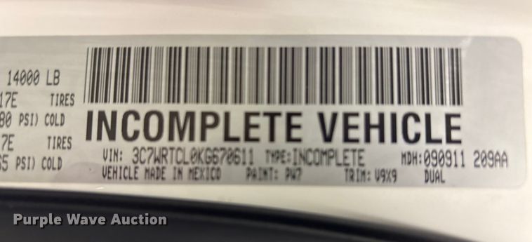 image for item EM6125 2019 RAM 3500 utility / service truck