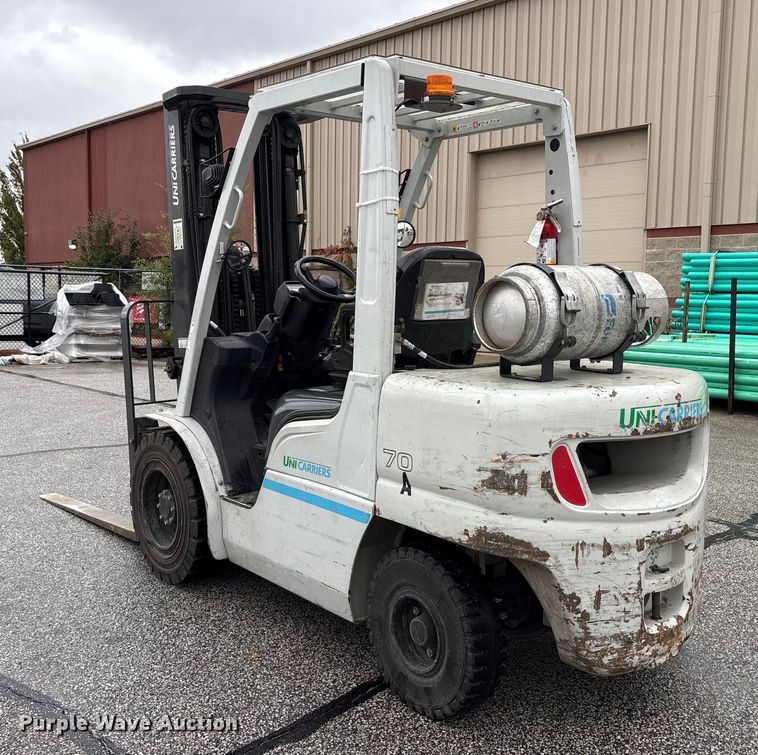 image for item EM6135 2017 UniCarriers PF70 forklift