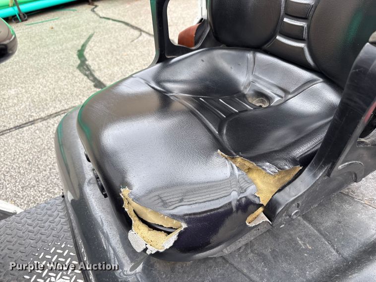 image for item EM6135 2017 UniCarriers PF70 forklift