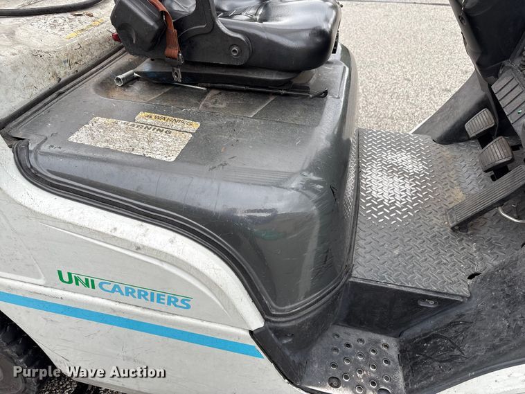 image for item EM6135 2017 UniCarriers PF70 forklift