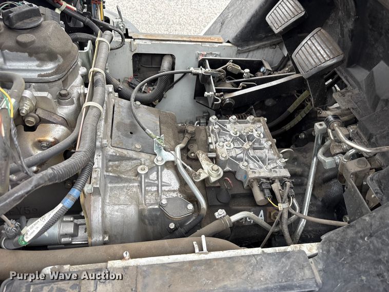 image for item EM6135 2017 UniCarriers PF70 forklift