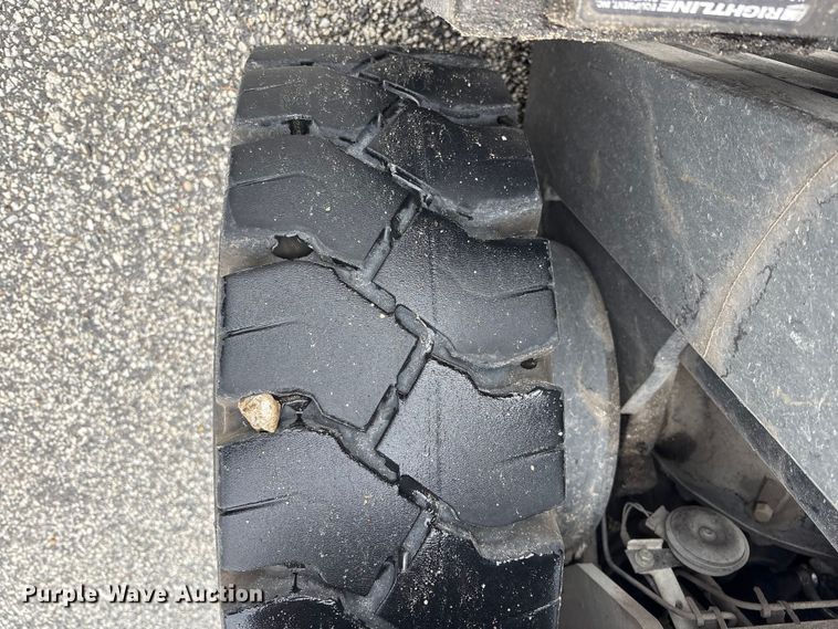 image for item EM6135 2017 UniCarriers PF70 forklift