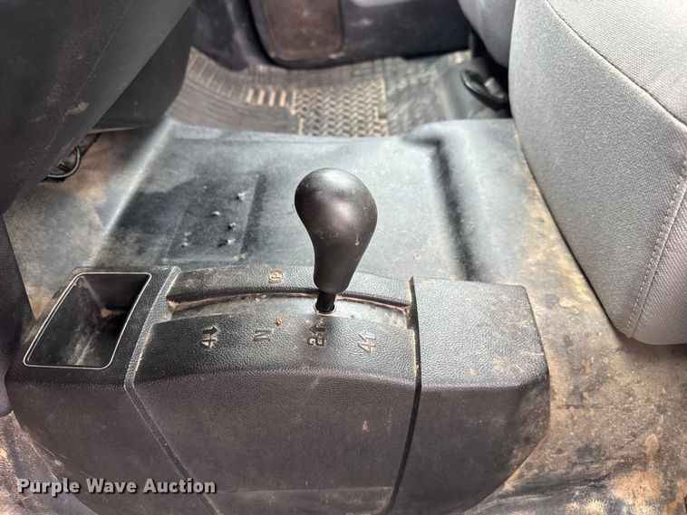 image for item EM8388 2016 Chevrolet Silverado 2500HD Double Cab pickup truck