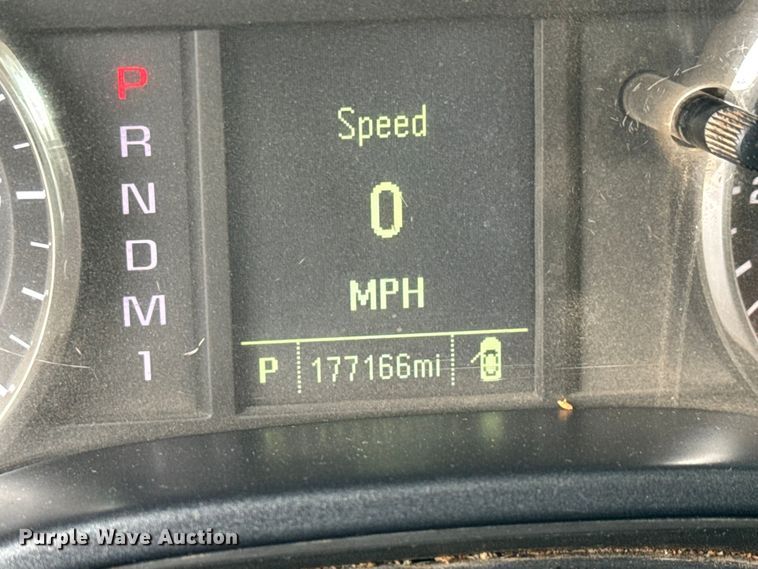 image for item EM8388 2016 Chevrolet Silverado 2500HD Double Cab pickup truck