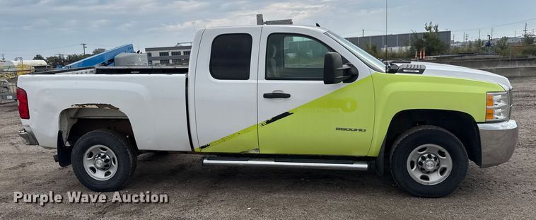image for item EM8410 2007 Chevrolet Silverado 2500HD Ext. Cab pickup truck