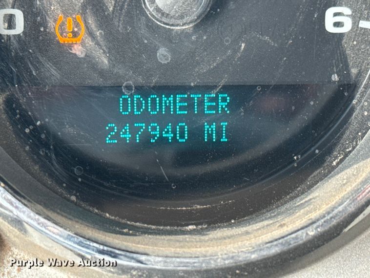 image for item EM8410 2007 Chevrolet Silverado 2500HD Ext. Cab pickup truck