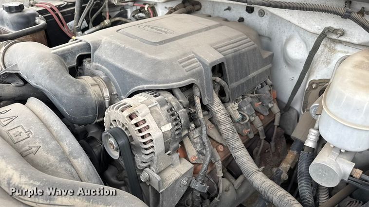 image for item EM8410 2007 Chevrolet Silverado 2500HD Ext. Cab pickup truck