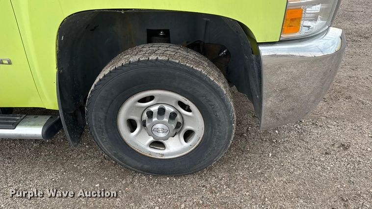 image for item EM8410 2007 Chevrolet Silverado 2500HD Ext. Cab pickup truck