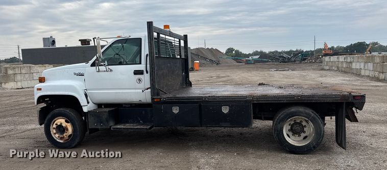 image for item EM8411 1995 GMC Top Kick flatbed truck