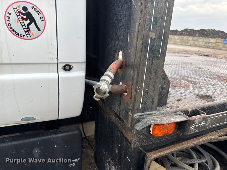 image for item EM8411 1995 GMC Top Kick flatbed truck