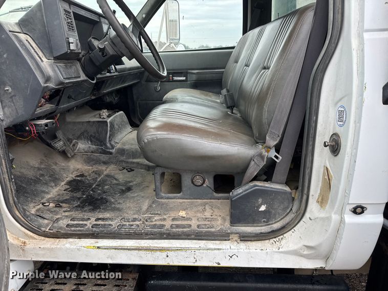 image for item EM8411 1995 GMC Top Kick flatbed truck