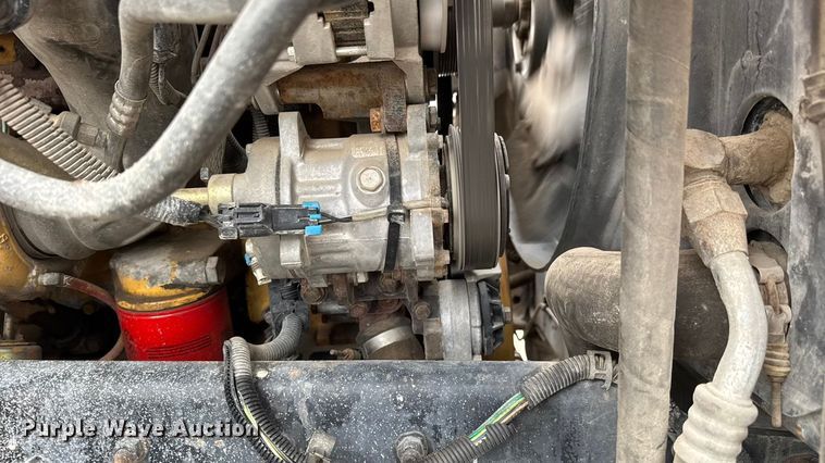 image for item EM8411 1995 GMC Top Kick flatbed truck