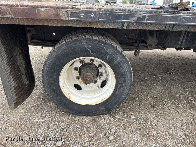 image for item EM8411 1995 GMC Top Kick flatbed truck