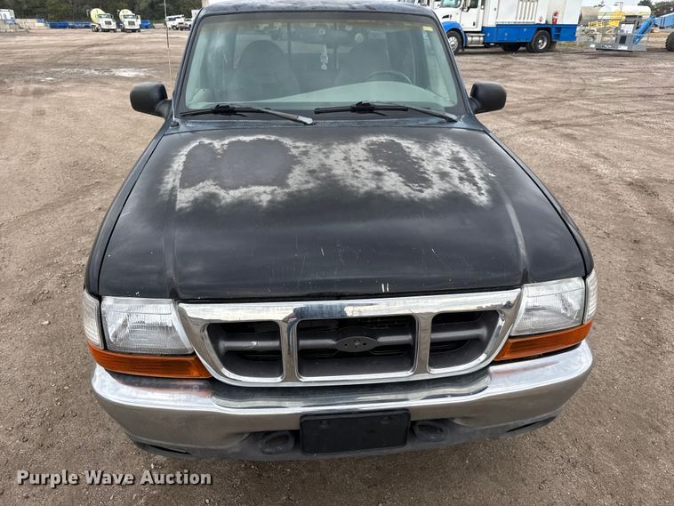 image for item EM8413 1999 Ford Ranger XLT SuperCab pickup truck