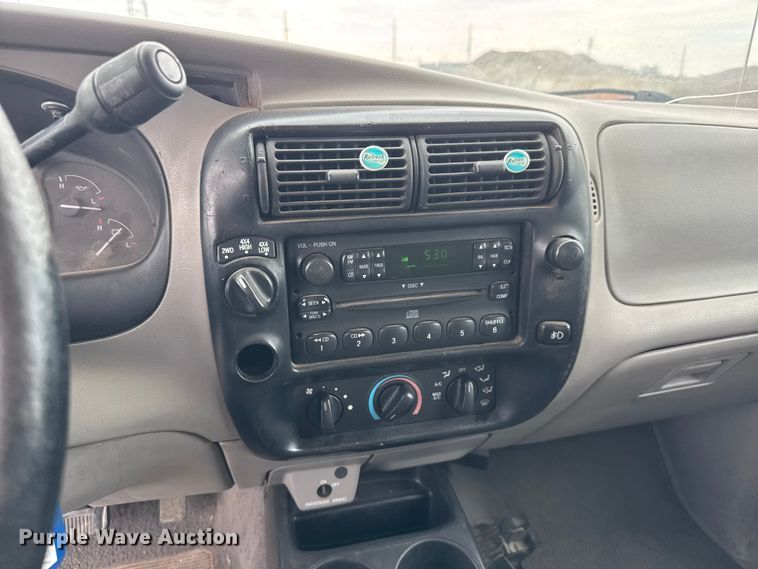 image for item EM8413 1999 Ford Ranger XLT SuperCab pickup truck