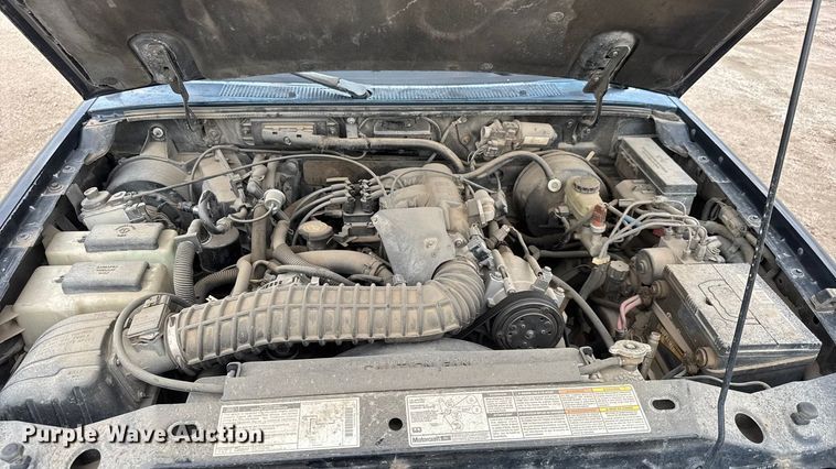image for item EM8413 1999 Ford Ranger XLT SuperCab pickup truck