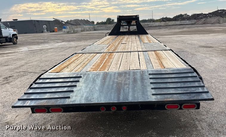 image for item EM8423 2005 Load Max Equipment trailer