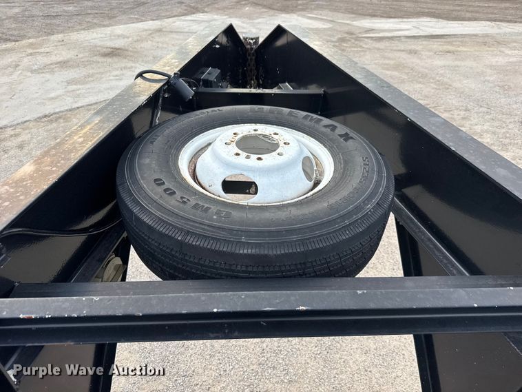 image for item EM8423 2005 Load Max Equipment trailer