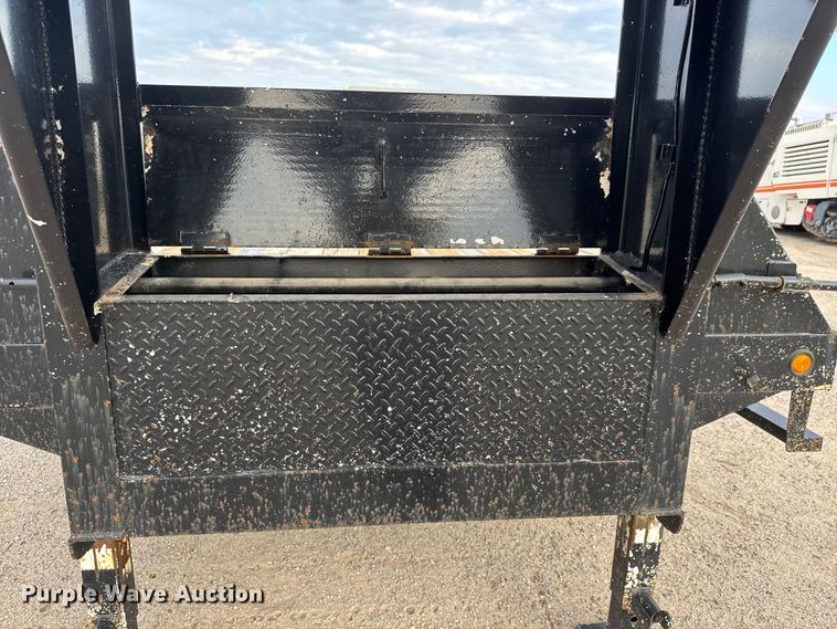 image for item EM8423 2005 Load Max Equipment trailer