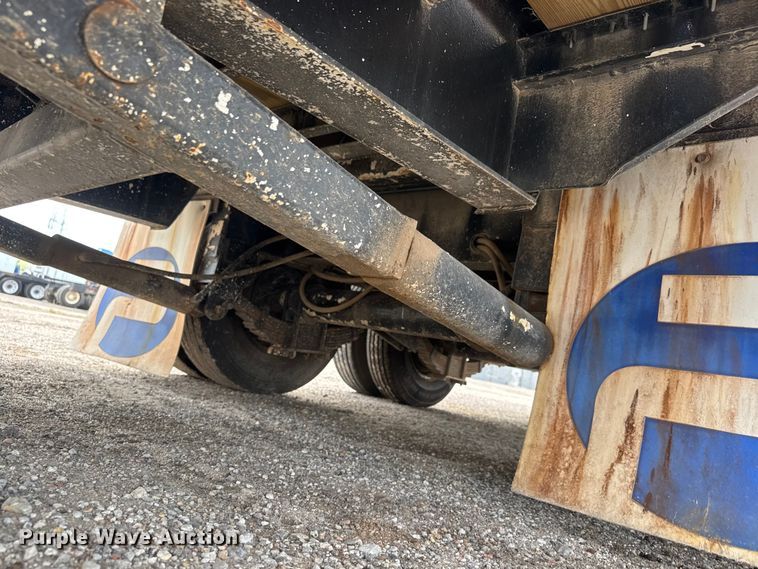 image for item EM8423 2005 Load Max Equipment trailer