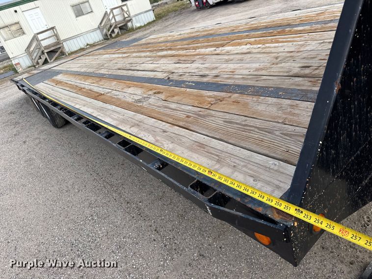 image for item EM8423 2005 Load Max Equipment trailer