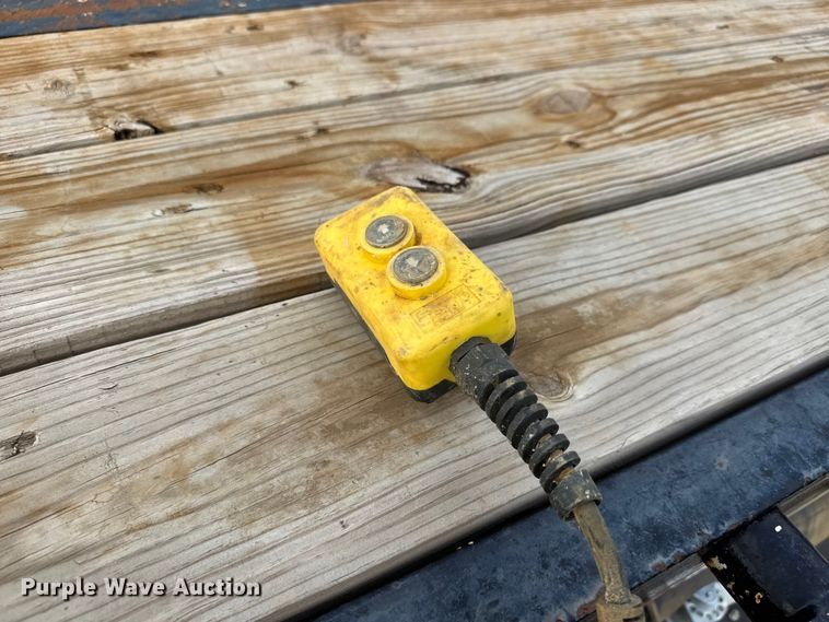 image for item EM8423 2005 Load Max Equipment trailer