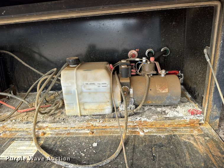 image for item EM8423 2005 Load Max Equipment trailer