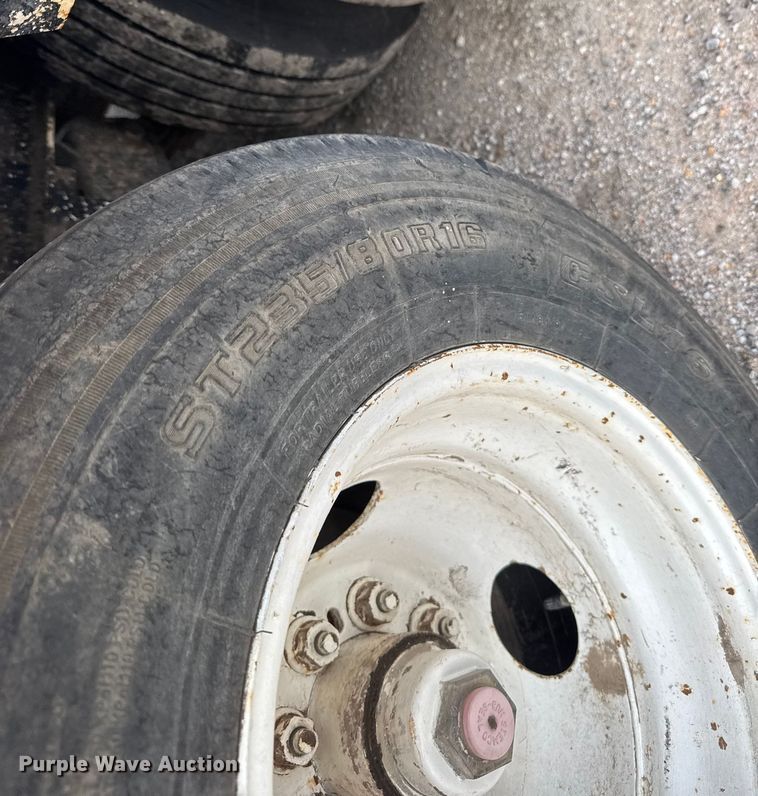 image for item EM8423 2005 Load Max Equipment trailer