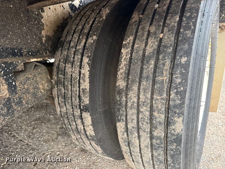 image for item EM8423 2005 Load Max Equipment trailer