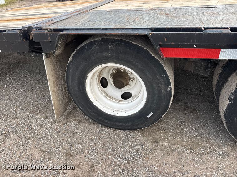image for item EM8423 2005 Load Max Equipment trailer