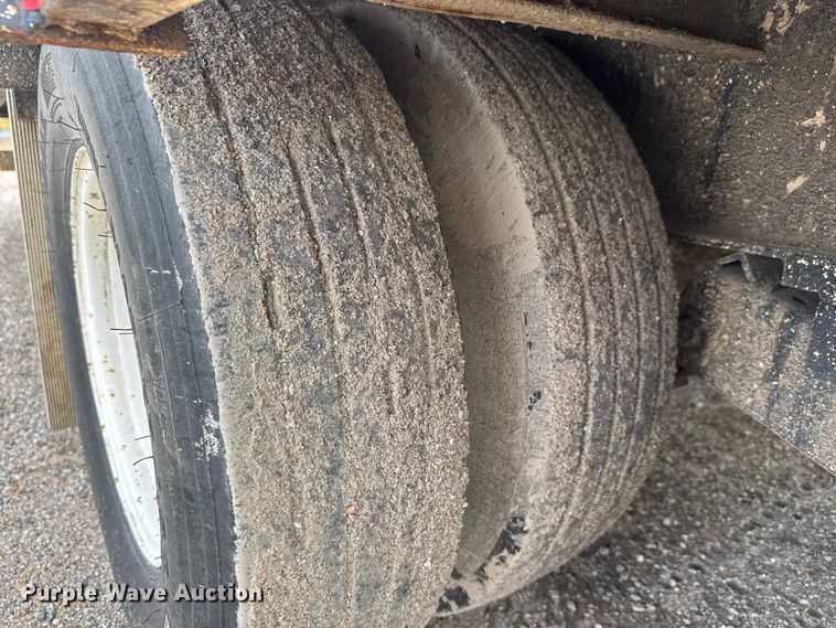 image for item EM8423 2005 Load Max Equipment trailer