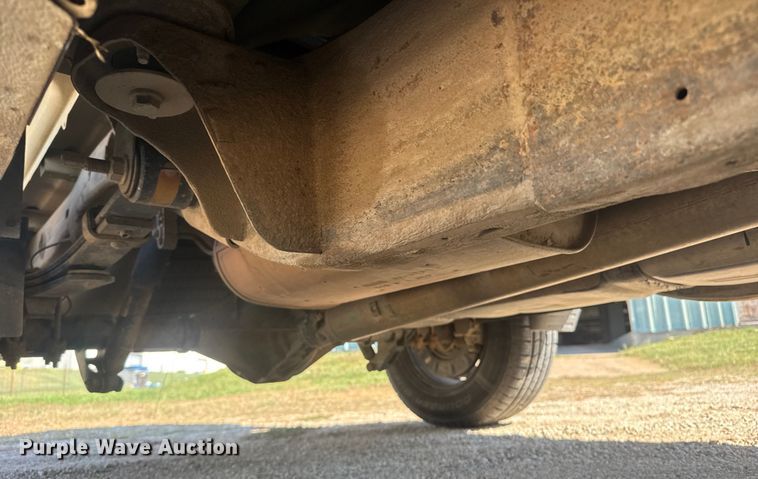 image for item EM8437 2017 Chevrolet Silverado 1500 Crew Cab pickup truck